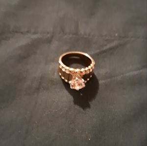 Costume jewellery, gold plate ring.